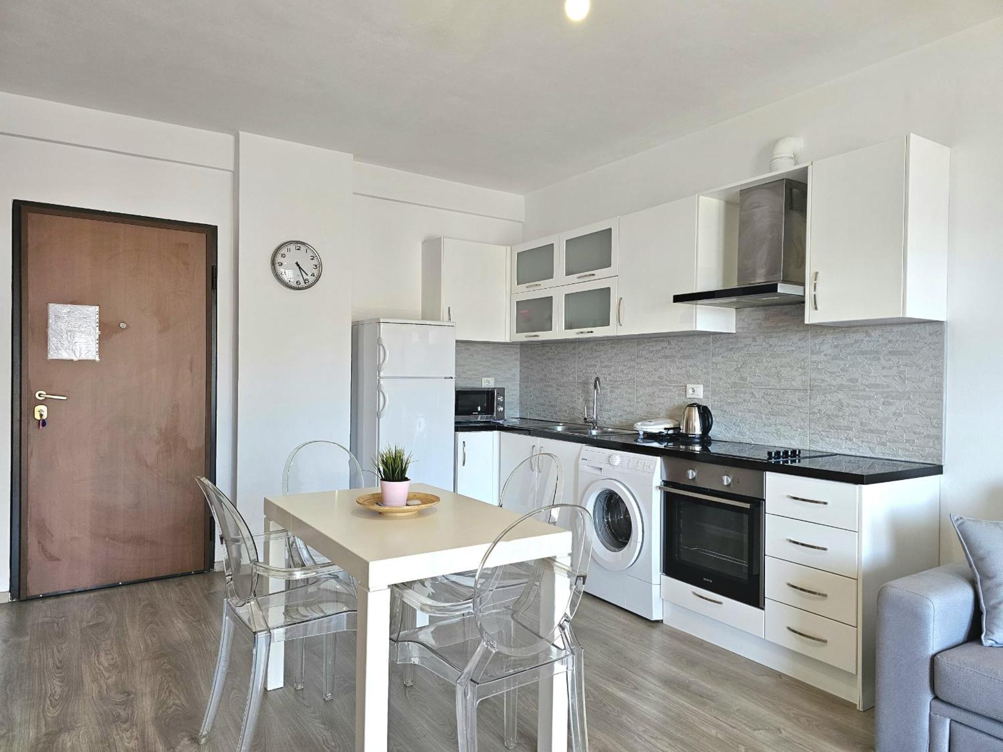 Celin Apartment Sarandë エクステリア 写真