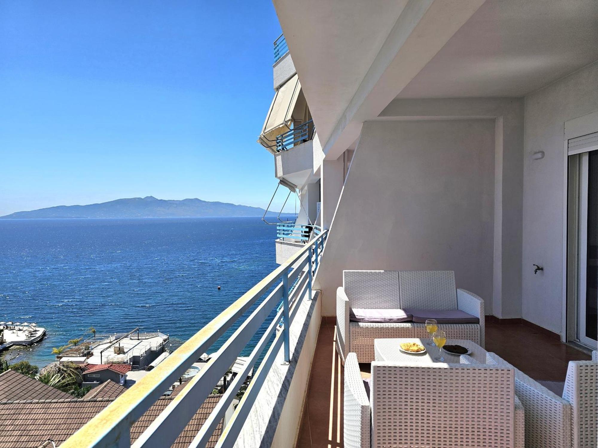 Celin Apartment Sarandë エクステリア 写真