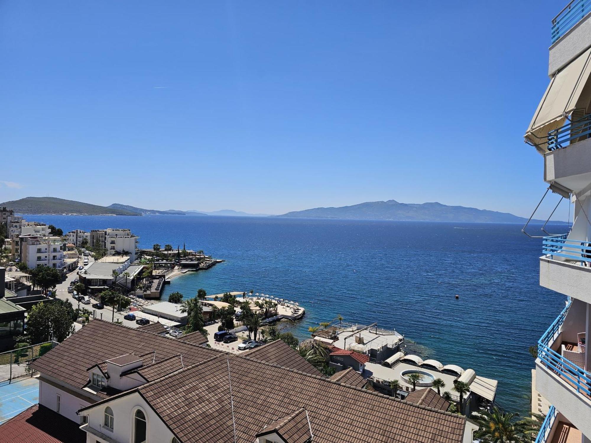 Celin Apartment Sarandë エクステリア 写真