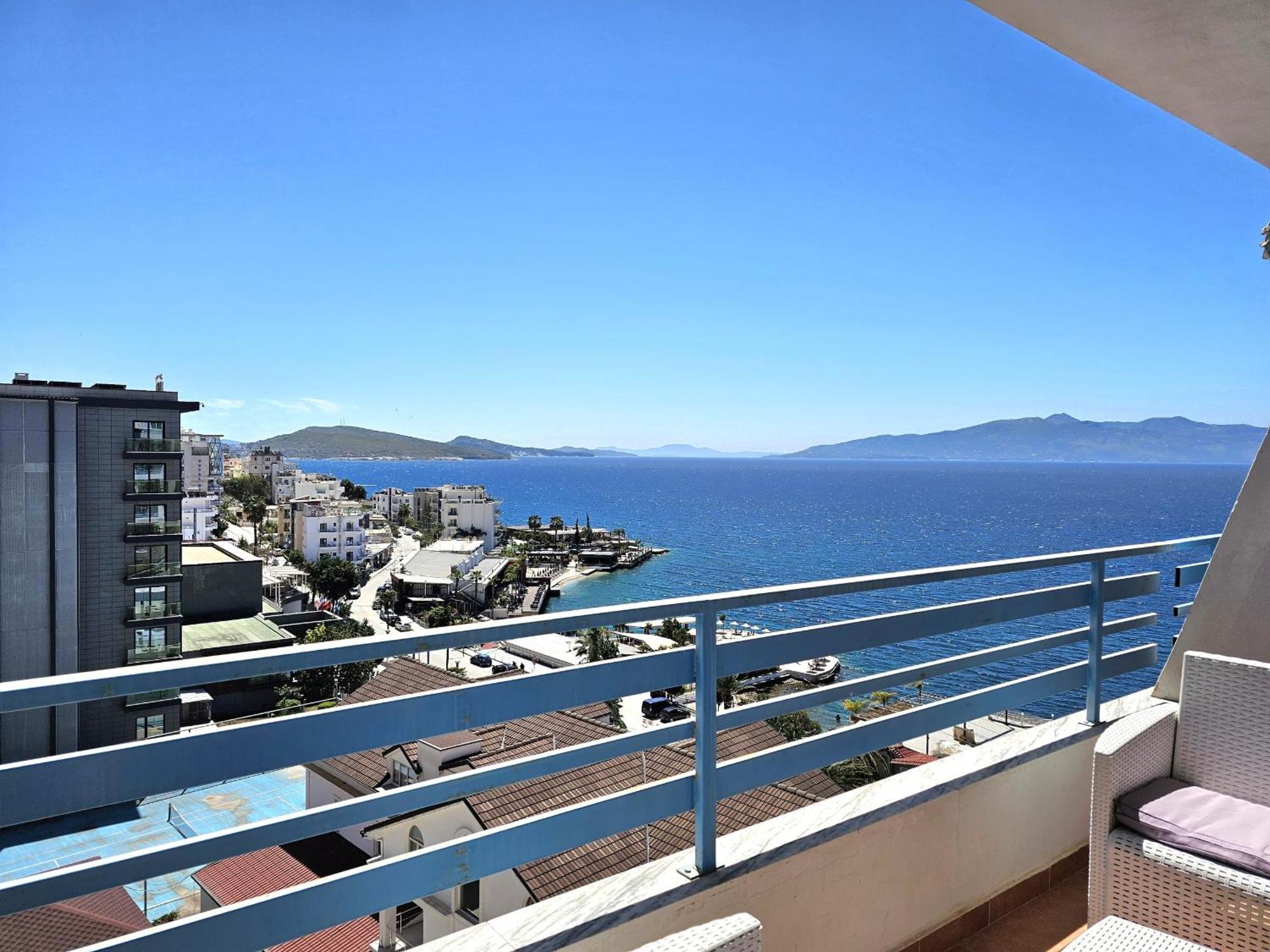 Celin Apartment Sarandë エクステリア 写真