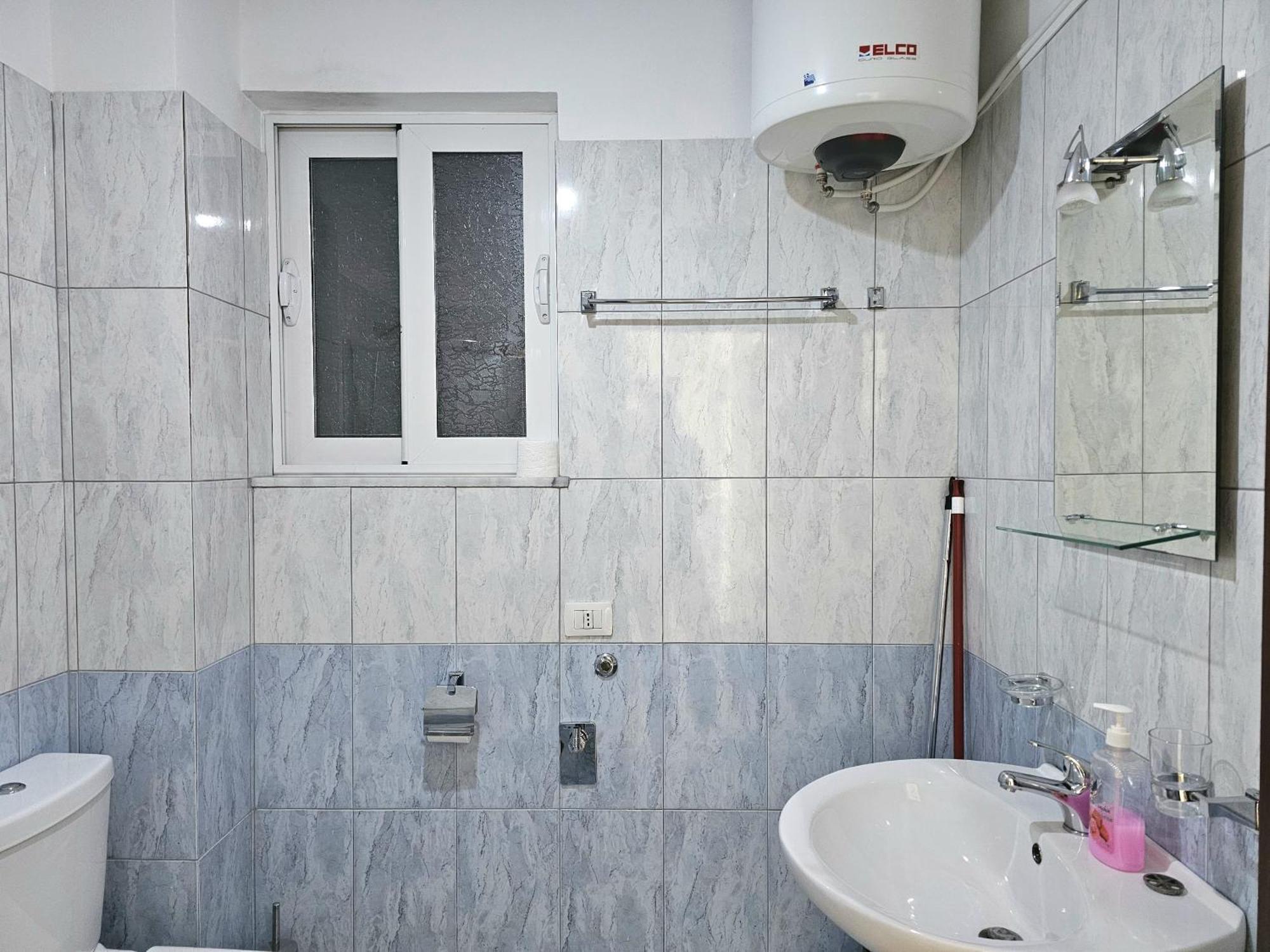 Celin Apartment Sarandë エクステリア 写真