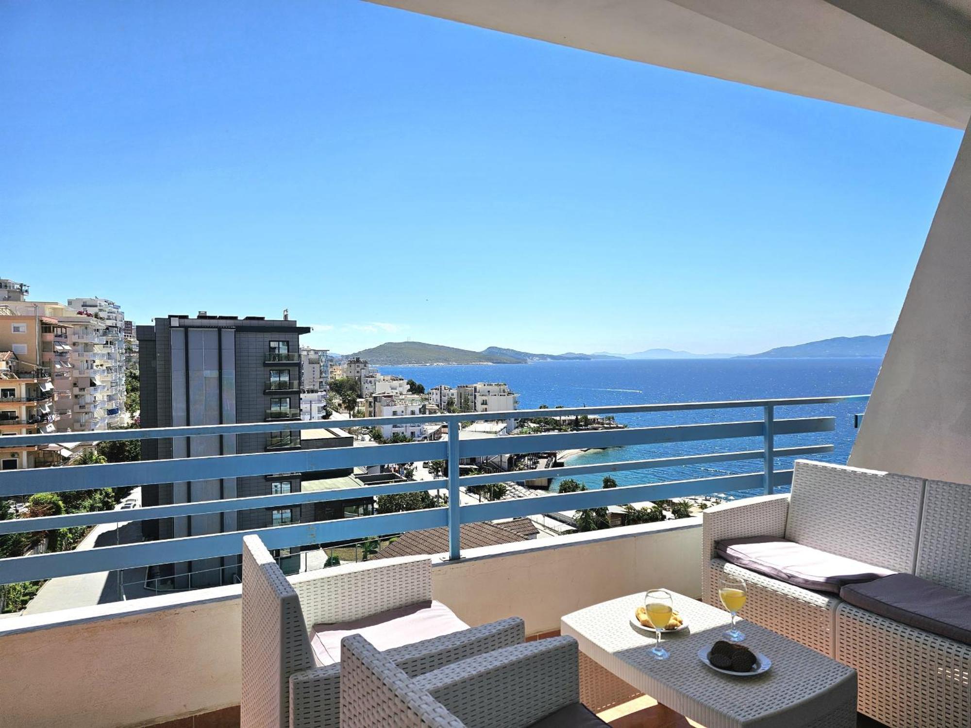 Celin Apartment Sarandë エクステリア 写真